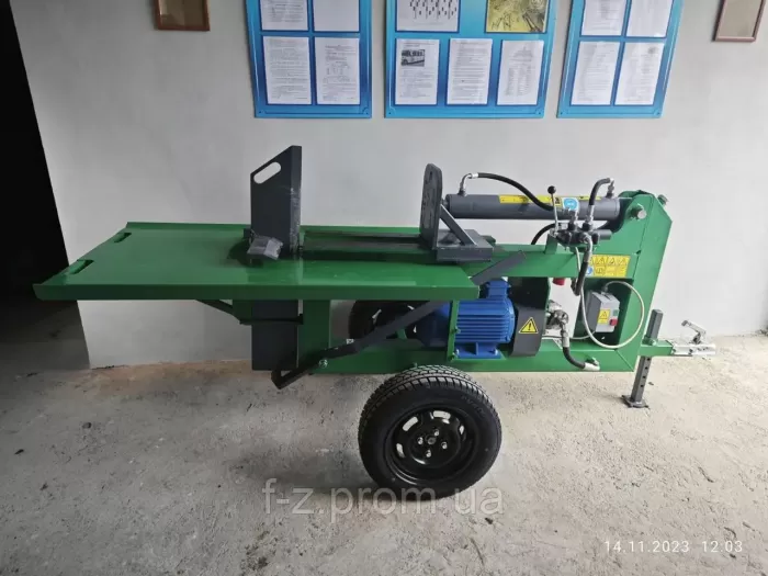 Hydraulic wood chopper K500. Wood chopper industrial. Woodcutter hydraulic. Hydraulic industrial woodcutter.