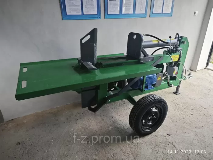 Hydraulic wood chopper K500. Wood chopper industrial. Woodcutter hydraulic. Hydraulic industrial woodcutter.