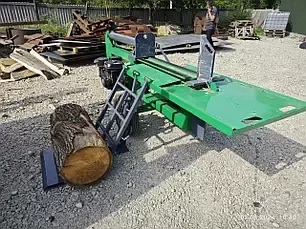 Hydraulic wood chopper K1000B gasoline with hydraulic supply of logs. Wood chopper industrial. Gasoline hydraulic woodcutter